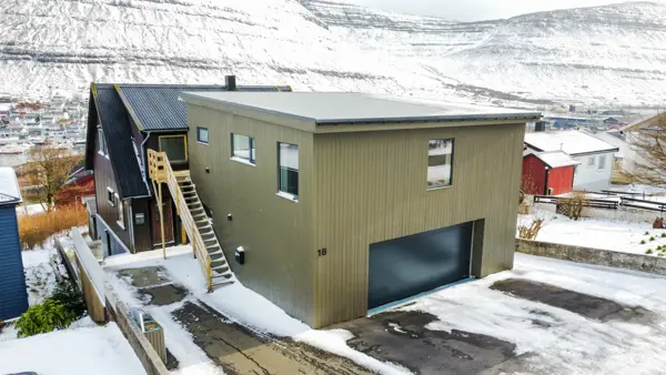 Mylnugøta 18 — 5r, 309m²