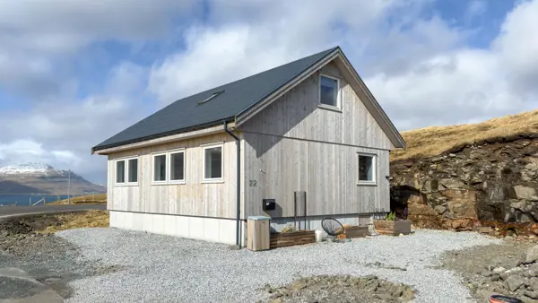 Við Nónvarða 22 — 4r, 134m²