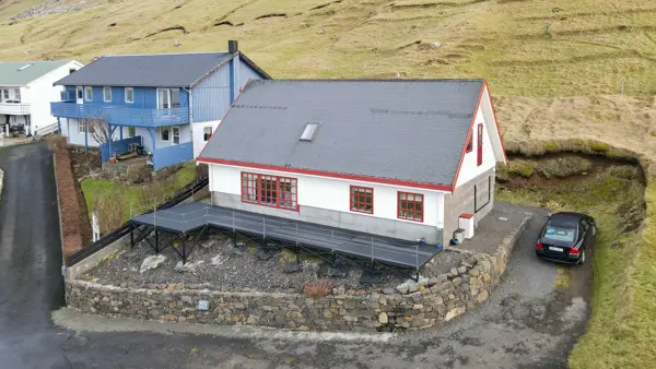 Sandabrekkan 20 — 4r, 183m²